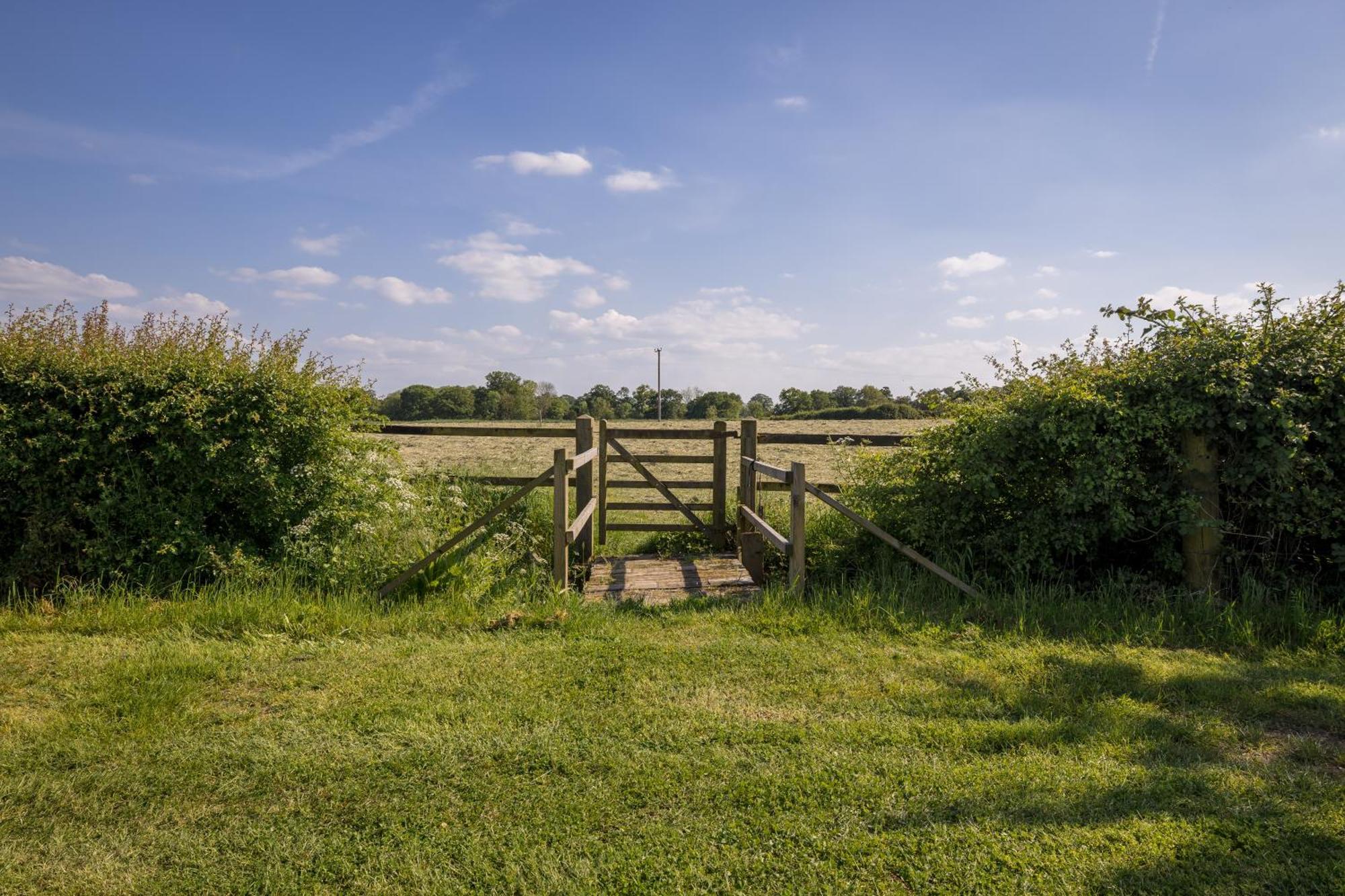 Little Park Farm Queen Anne Farmhouse & Apartments Stratfield Mortimer Exterior foto